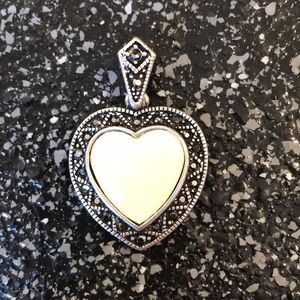 Lia Sophia heart necklace pendant